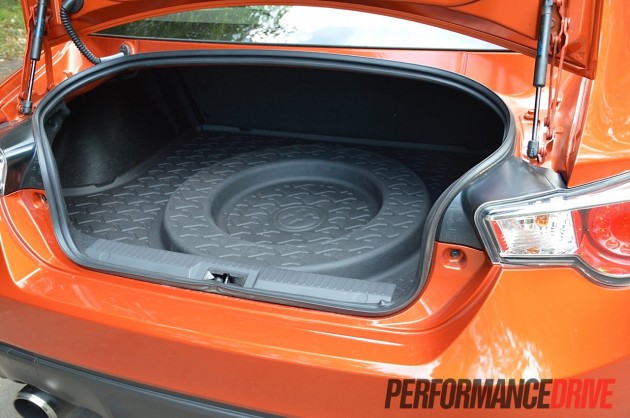 2012-Toyota-86-GT-boot-space-with-spare-630x418.jpg
