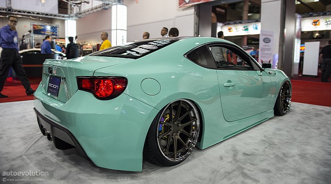 2012-sema-minty-fresh-scion-fr-s-live-photos-medium_8.jpg